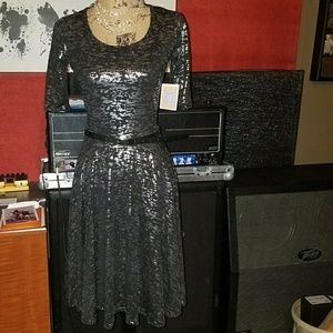 BNWT Lularoe Unicorn Nicole Dress Size Small