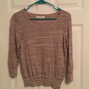 Light weight sweater