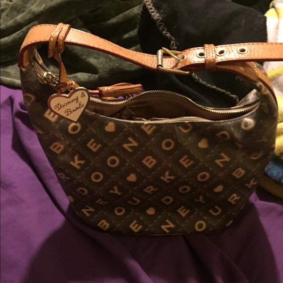 Dooney & Bourke Handbags - Dooney and Bourke vinyl bag