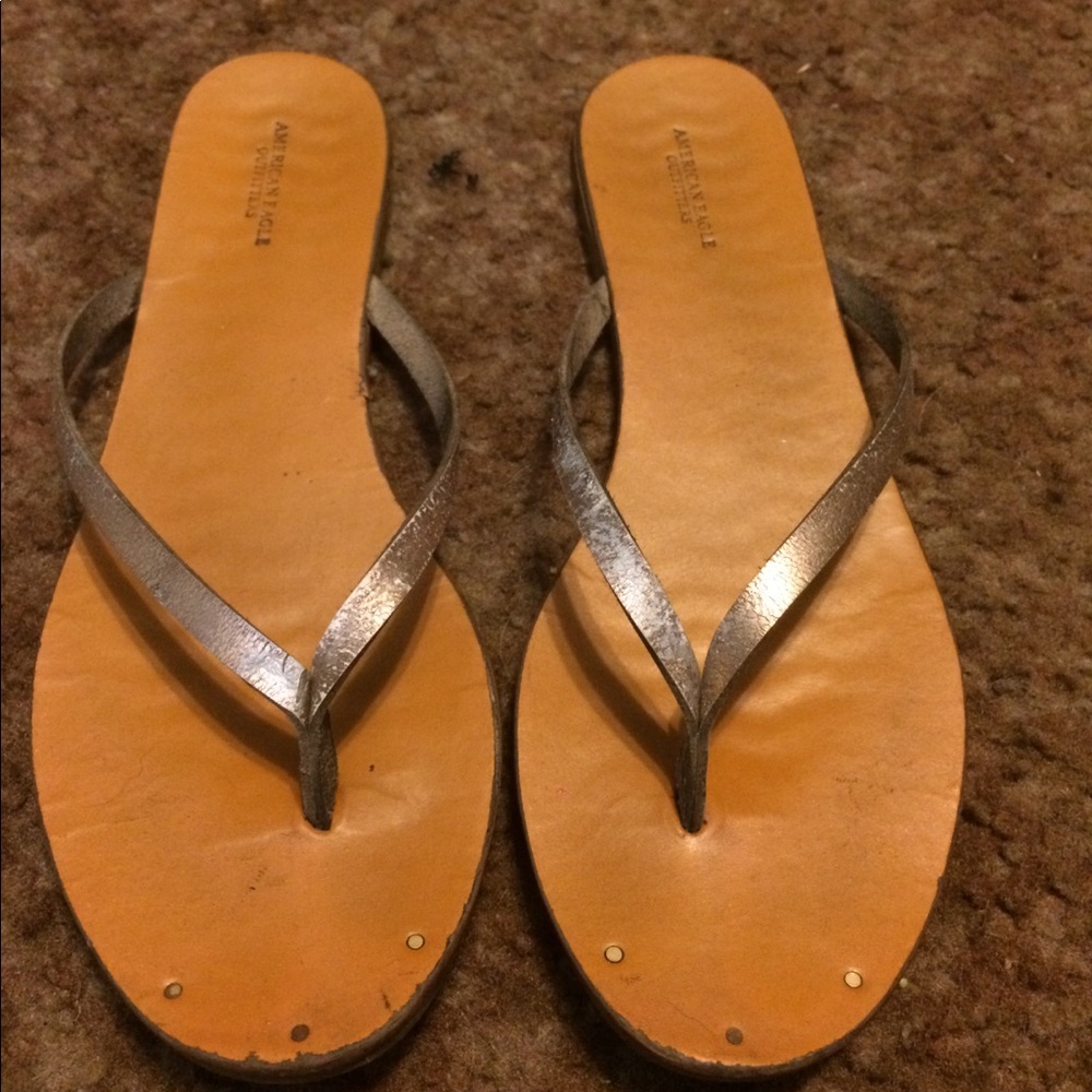 American eagle flip flops