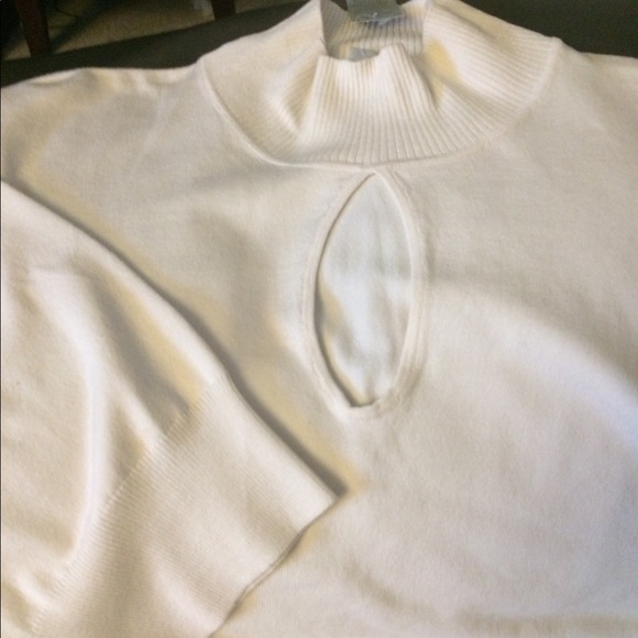 Sweater - Picture 2 of 4