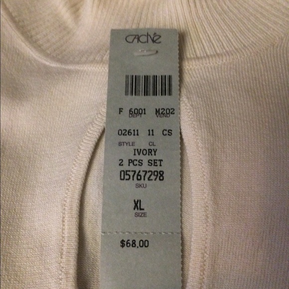 Sweater - Picture 3 of 4