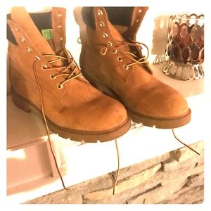 Men 8.5 Timberland Boots