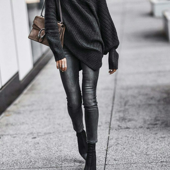 Stella McCartney Wool Asymmetric Sweater $750+ - Picture 5 of 5