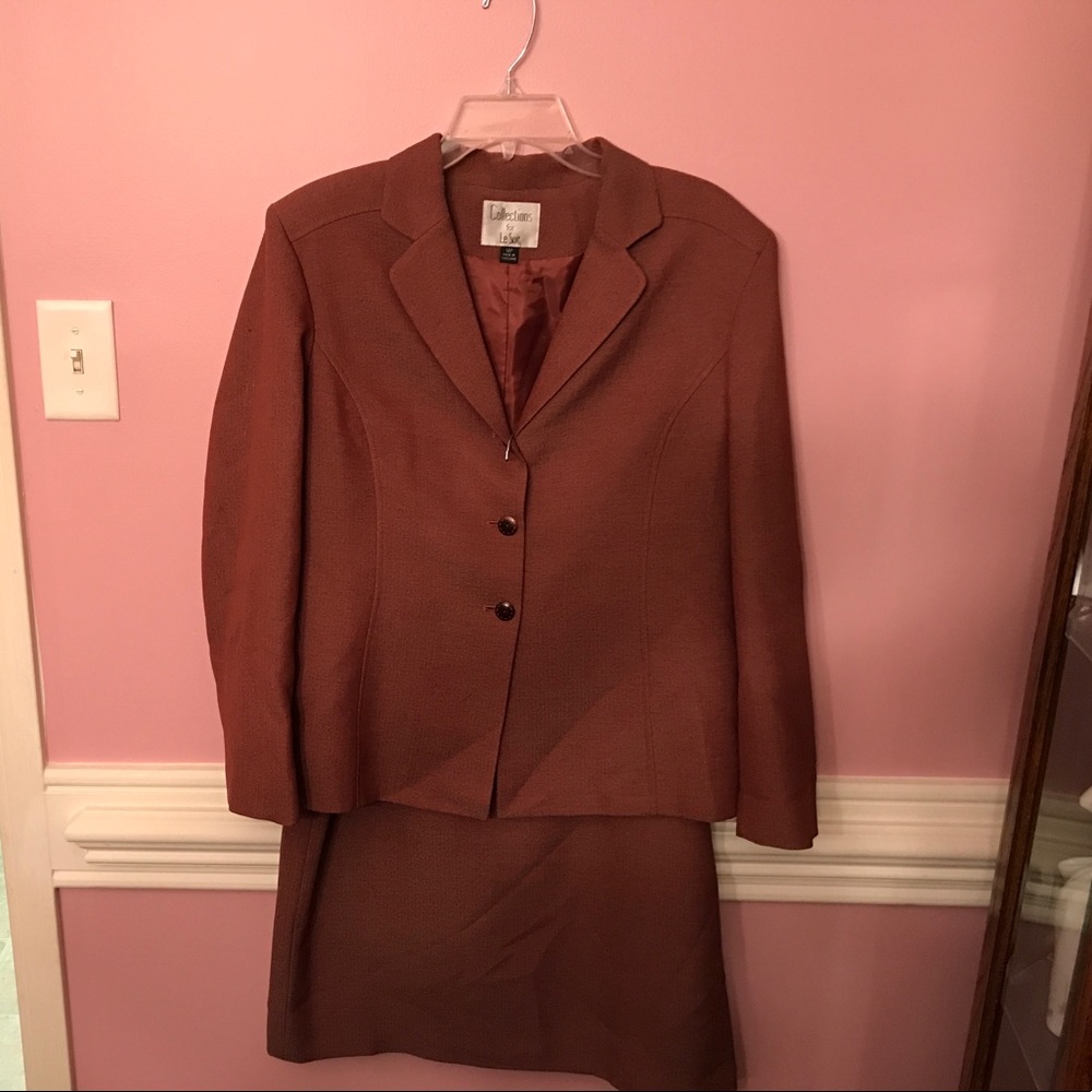 Women’s clothes