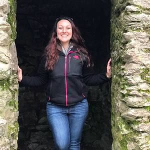 Meet your Posher, Danielle