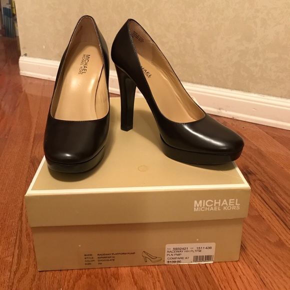 Michael Kors Raceway Platform Pump (chocolate) - Picture 1 of 2
