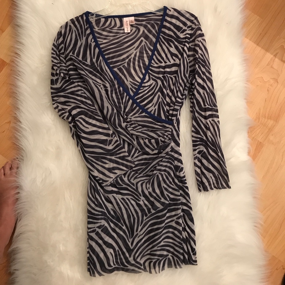 Sweet pea plunge blouse