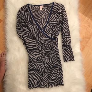 Sweet pea plunge blouse