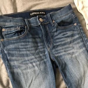 Express jeans mid rise legging 4 short