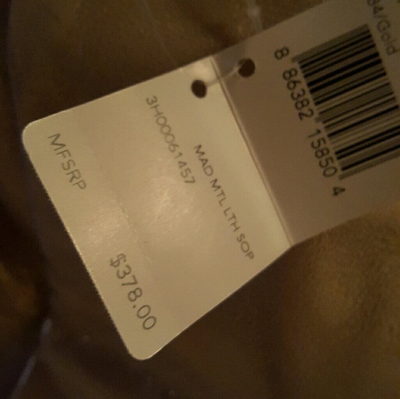 Beautiful brand new Coach bag with tags on. - Picture 2 of 4