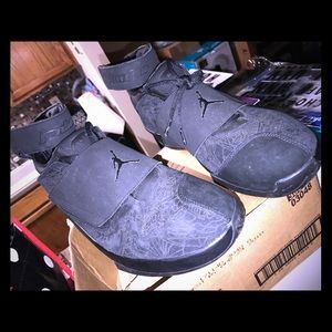 JORDAN XX STEALTH ALL BLACK