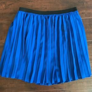 Willow and Clay Pleated Skirt