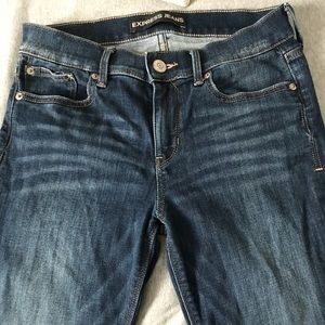 Express barely boot 6 short