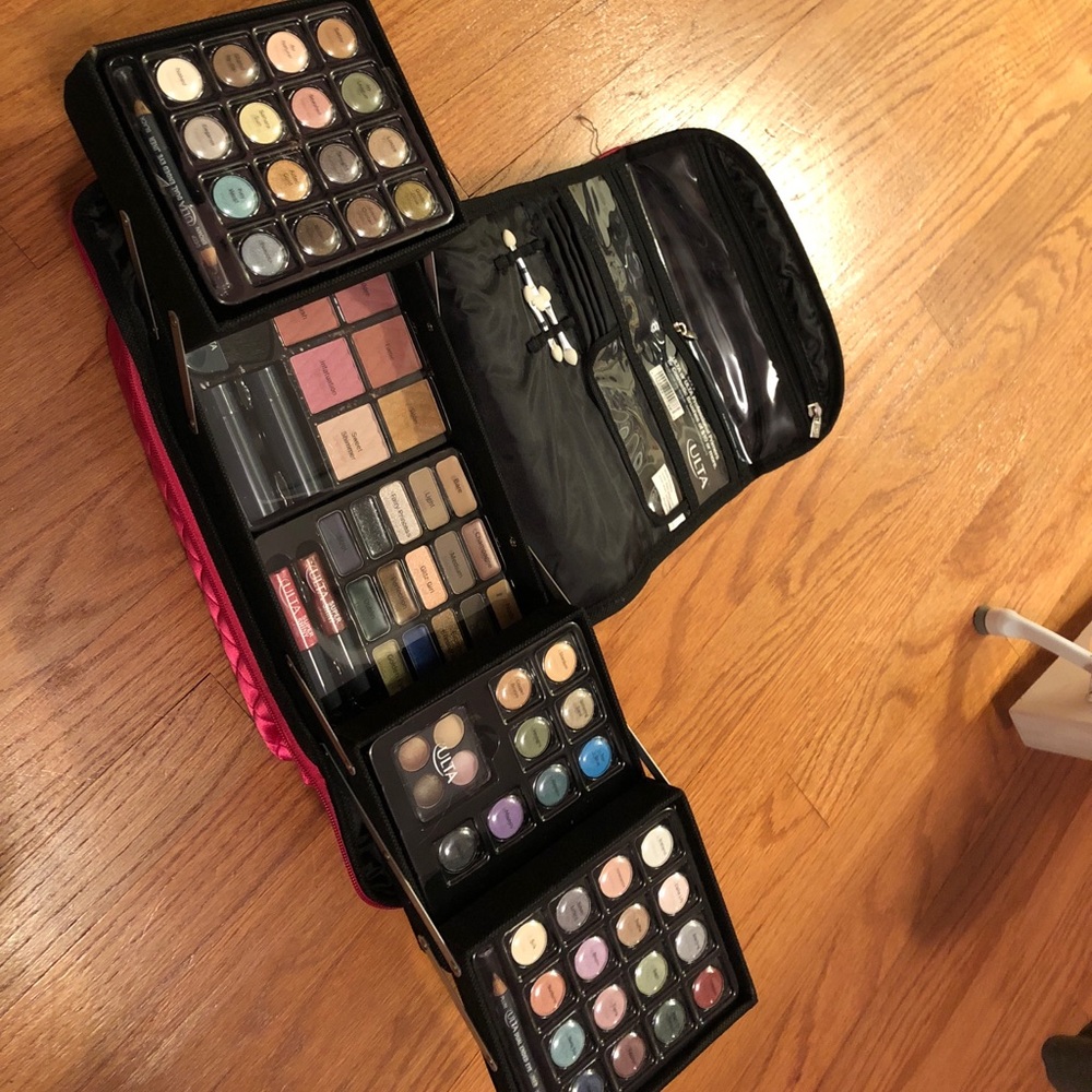 ULTA quilted makeup bag makeup included