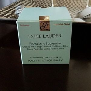 Estee Lauder anti-aging revitalizing moisturizer