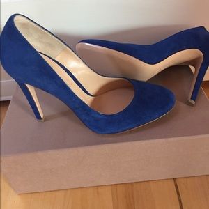 Brand new Gianvito Rossi Roma pumps