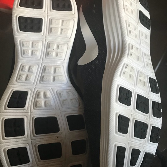 Nike Shoes - Nike sneakers