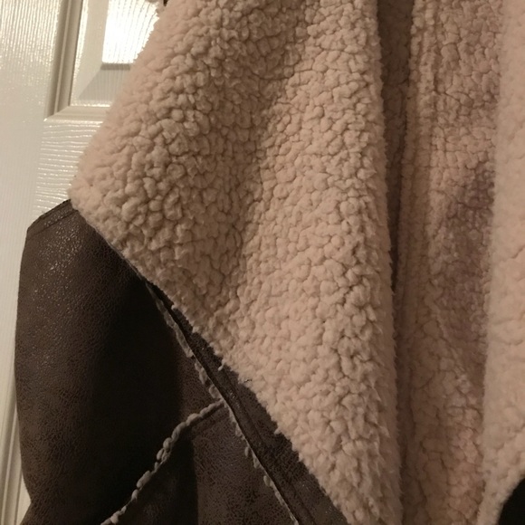 The softest brown sweater vest - Picture 3 of 3