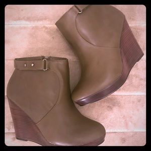 Wood-Stacked Buckled Ankle Booties