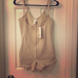 Sexy Locker Boy short body shaper