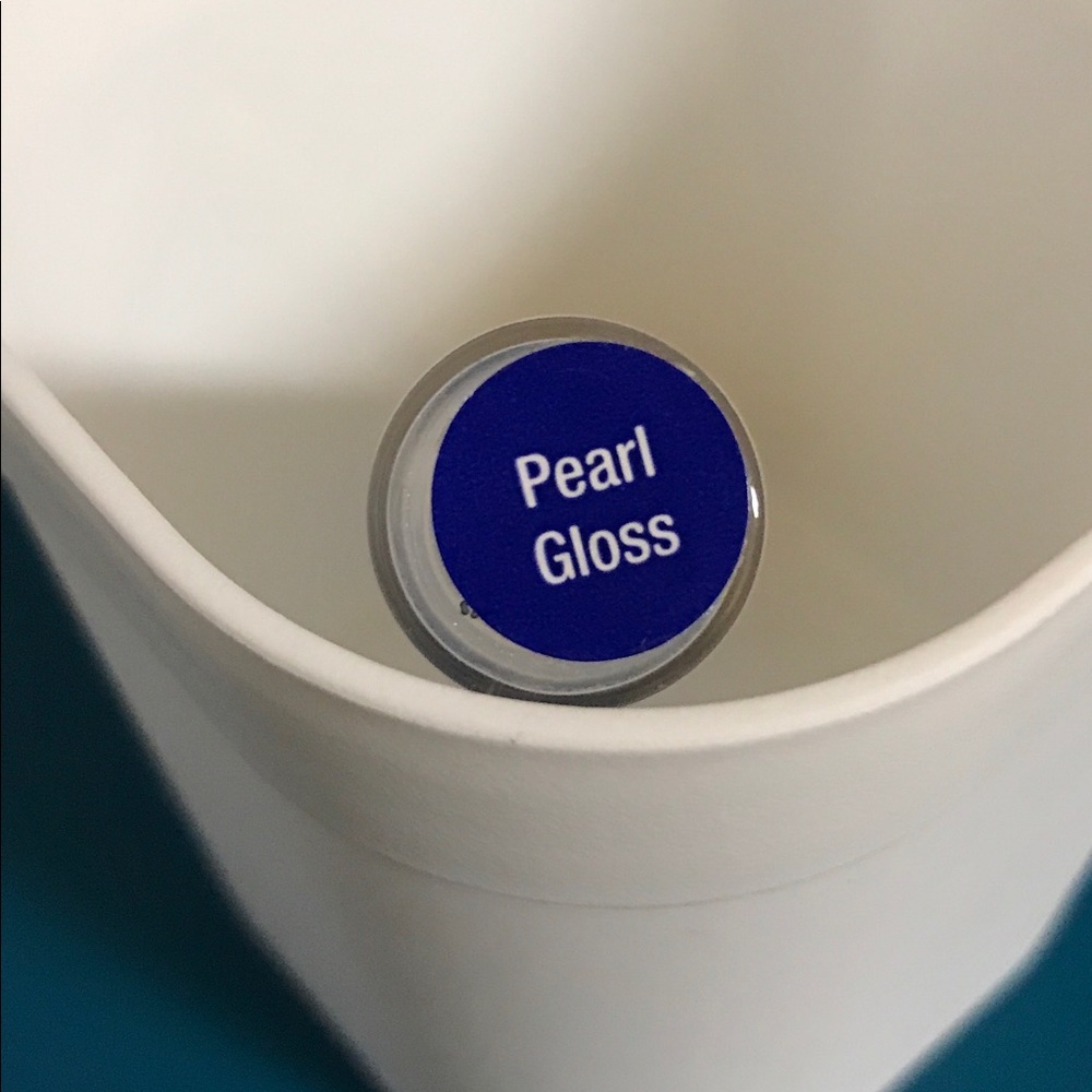 Lipsense Pearl lipgloss