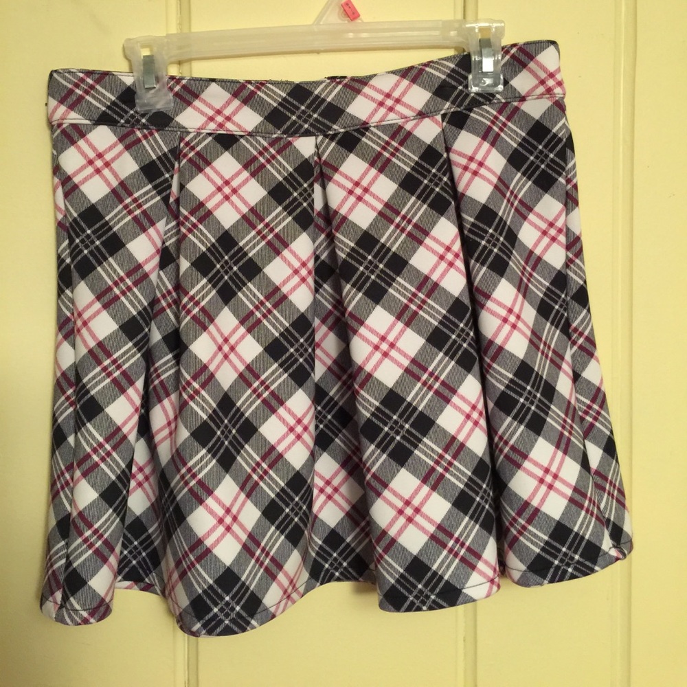 Short Plaid Skirt