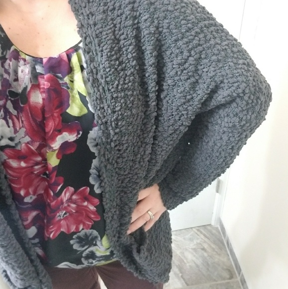 🔴SOLD OUT🔴Softest Open Front Cardi w/ Pockets - Picture 4 of 6