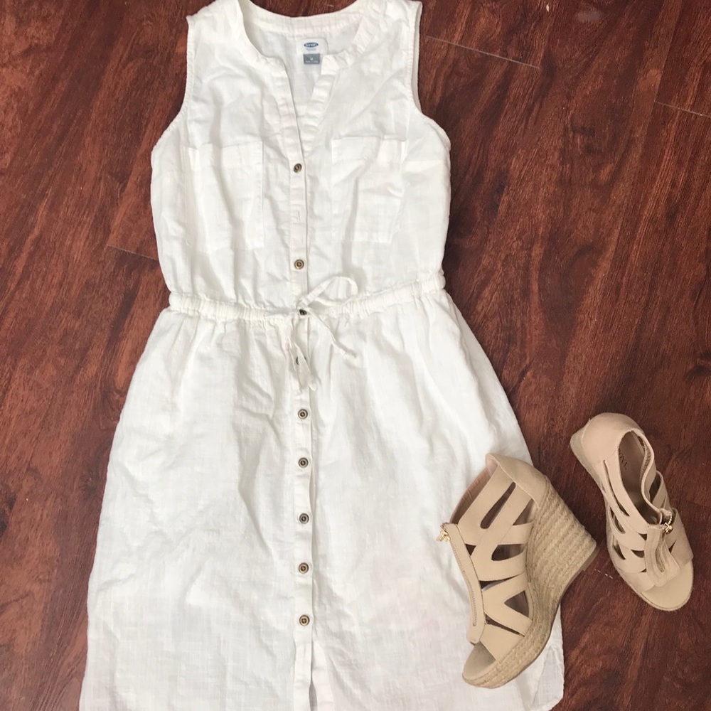Old Navy White Sleeveless Summer Dress