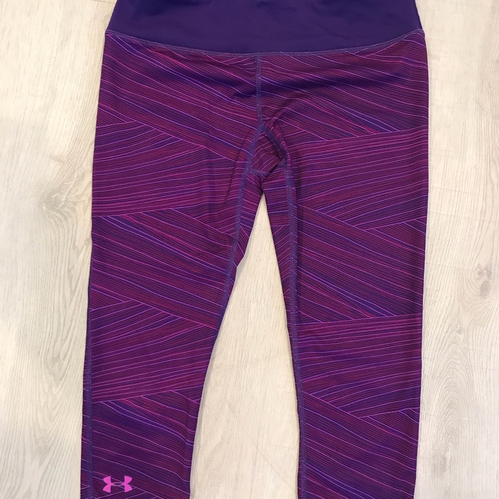 Under armour cropped fitted pants