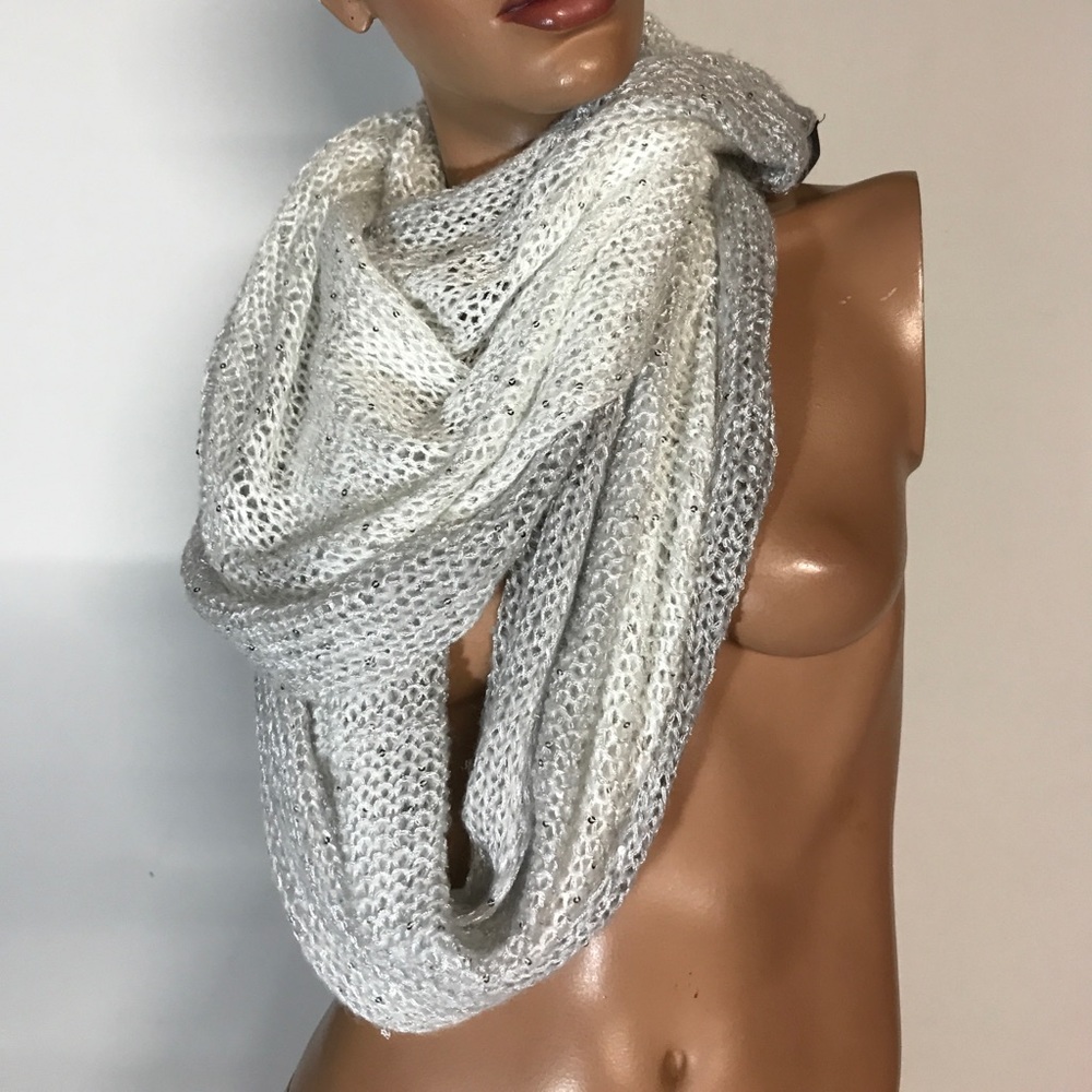 Scarf (B27)