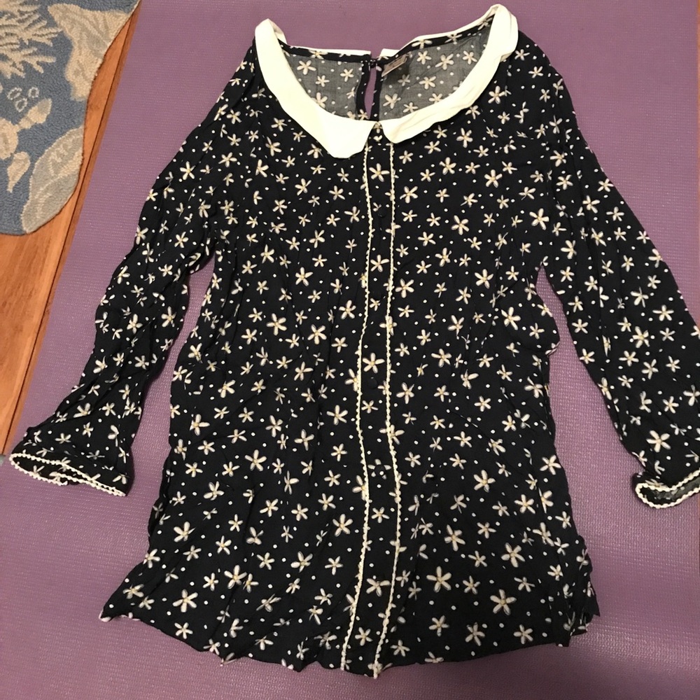 Disney floral button down never worn