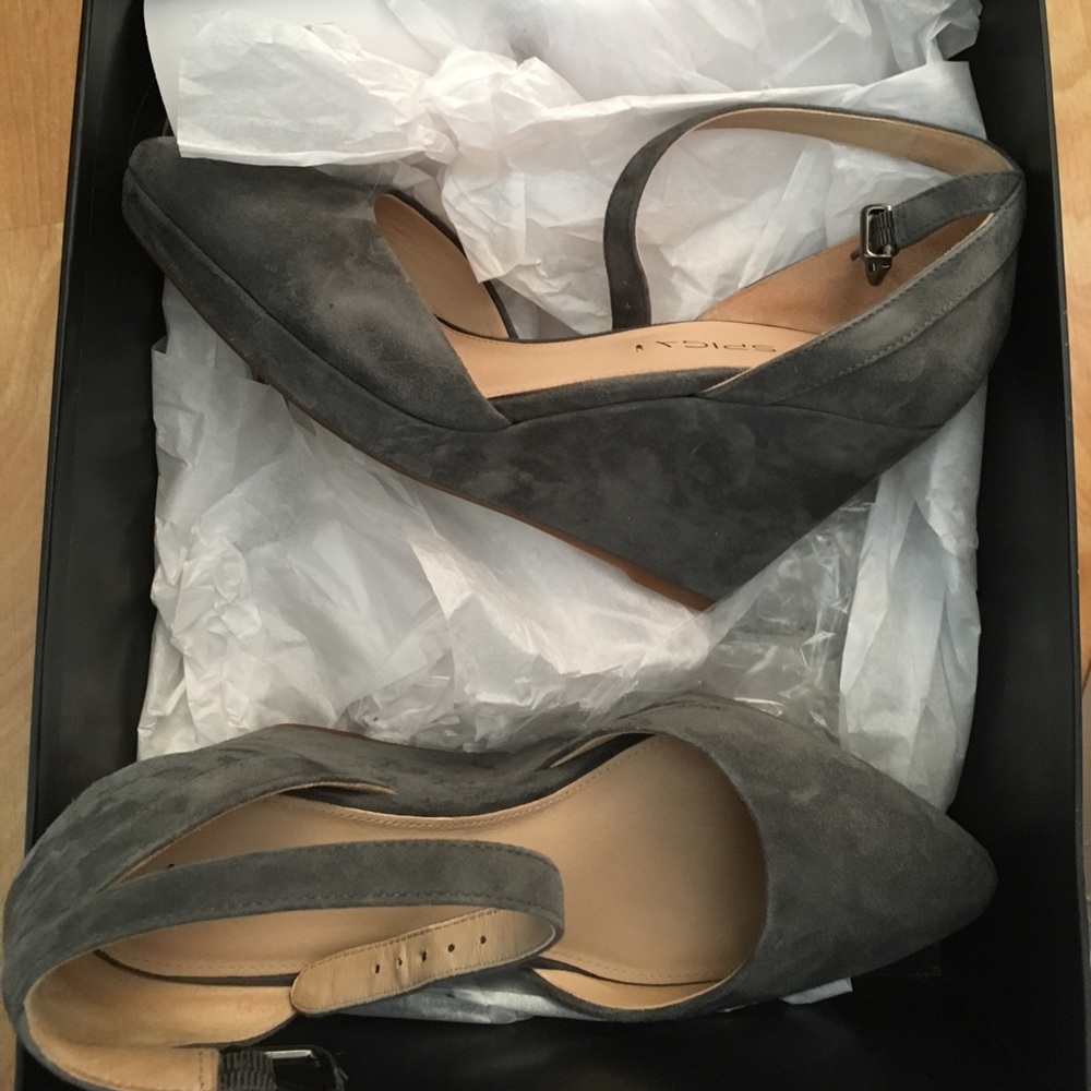 Via Spiga 6 soft heels (worn once)