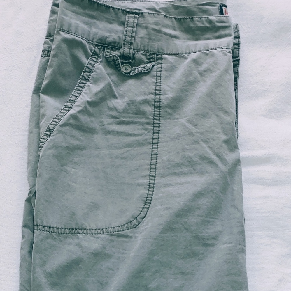 Capris pants
