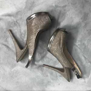 Guess sparky heals. Size 6.5