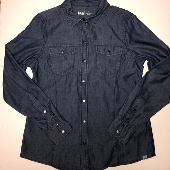 REI Tops - REI chambray button down blouse nwot