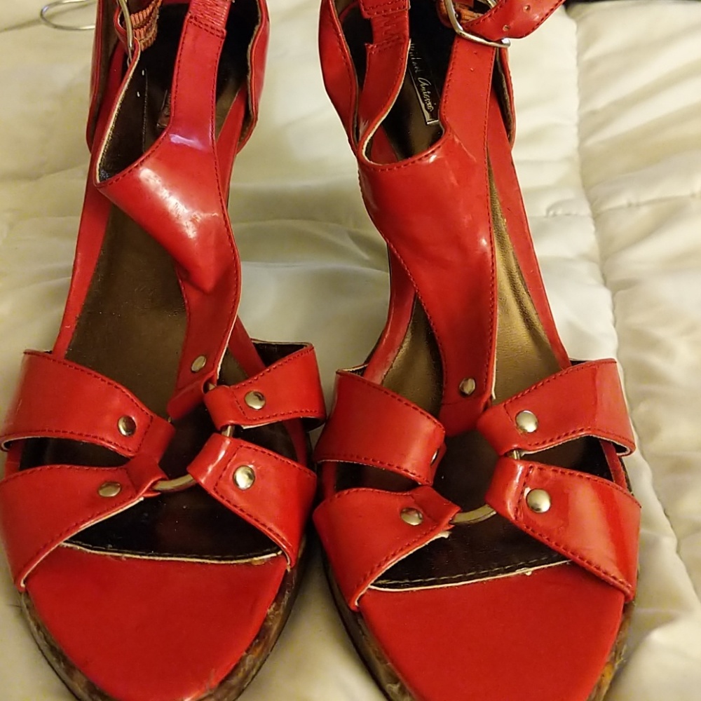 Shoes - Picture 2 of 2