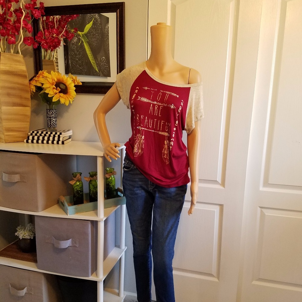 *NEVER WORN* "You Are Beautiful" Graphic Tee, L