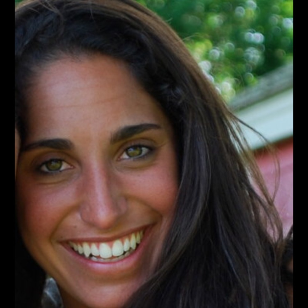 Meet your Posher, Manuela