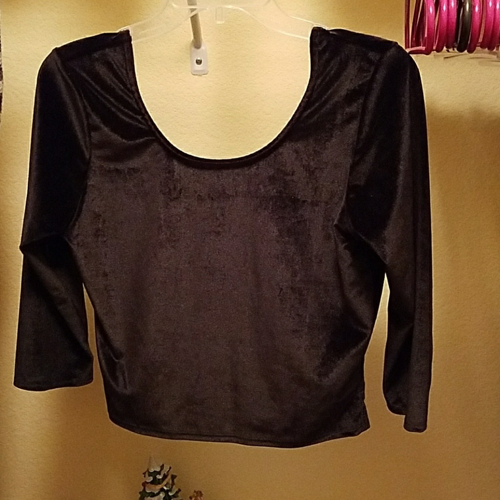 3/4 sleeve velvet long sleeve crop top