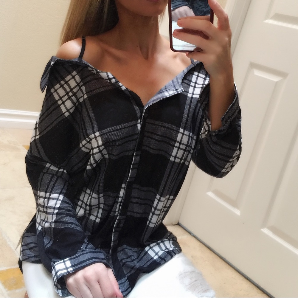 Cold Shoulder Flannel Plaid Shirt - Picture 3 of 8