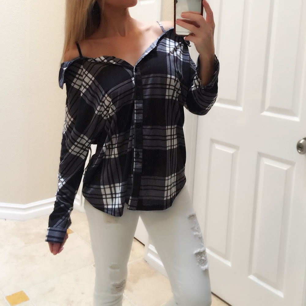 Cold Shoulder Flannel Plaid Shirt - Picture 4 of 8