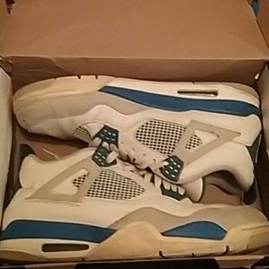 Jordan Military 4s