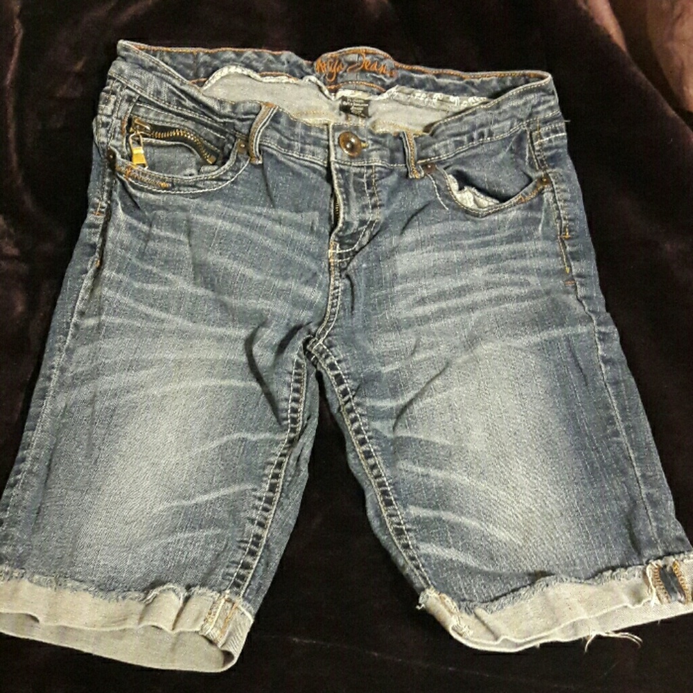 Ariya Jean Shorts