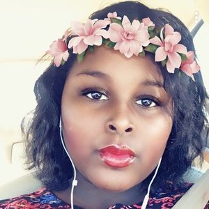 Meet your Posher, Samira