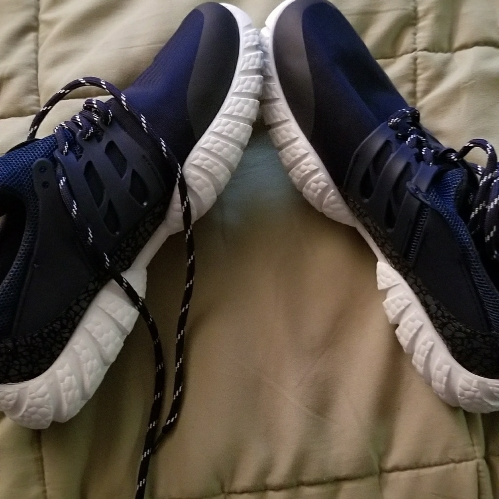 Men's shoes
