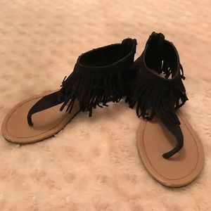 Kids suede fringe sandals