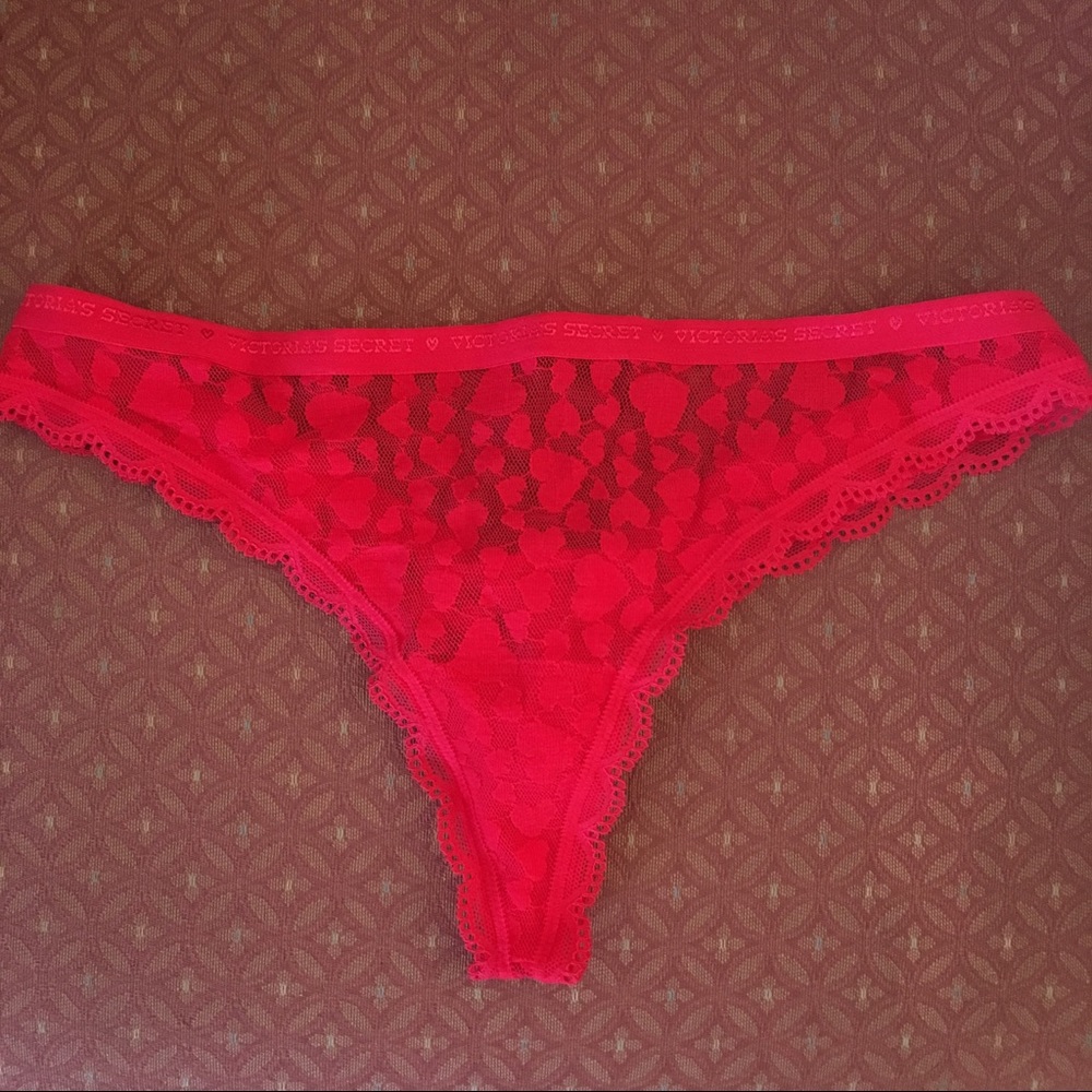 SOLD ❌ NWT Victoria's Secret Red Heart Lace Thong