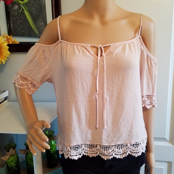 Cute off-the-shoulder spaghetti strap blouse - Picture 2 of 6