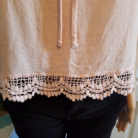 Cute off-the-shoulder spaghetti strap blouse - Picture 3 of 6